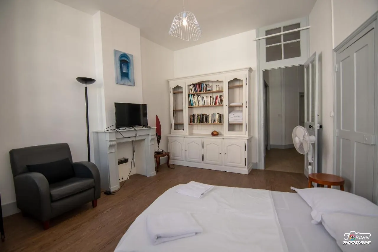 Hyper Centre - 3 Chambres - Gare - Wifi - Cosy Bourg-en-Bresse Francia